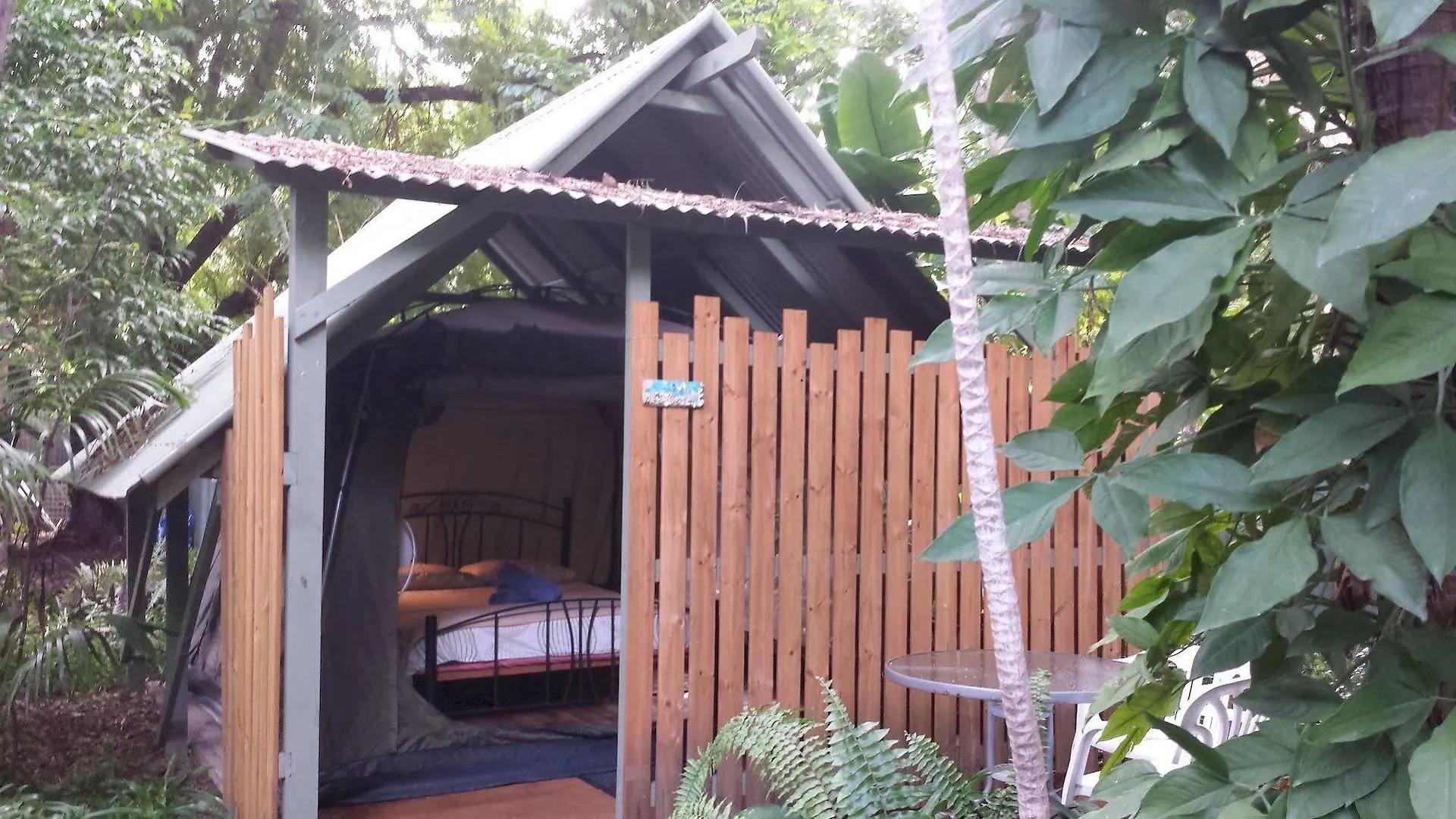 Arcadia Beach Guest House And Car Hire