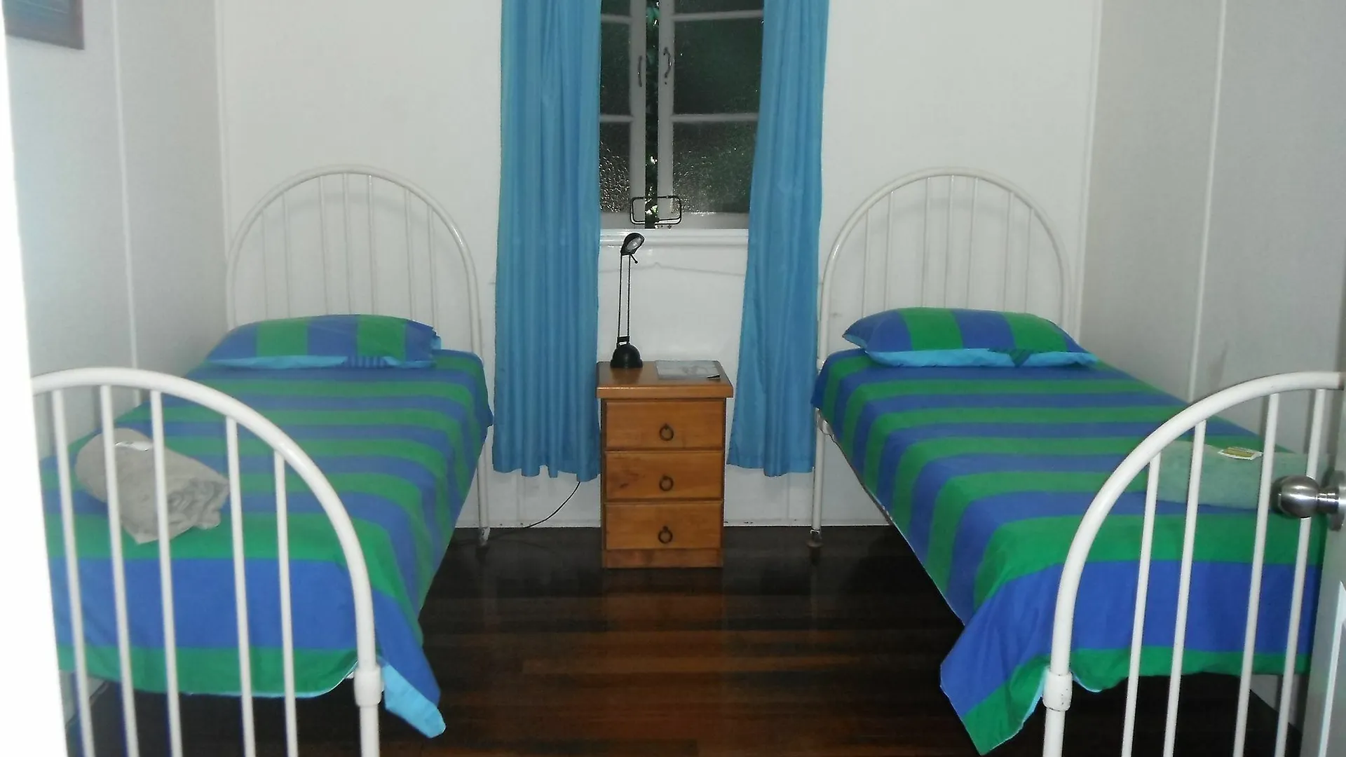 Arcadia Beach Guest House And Car Hire 3*,