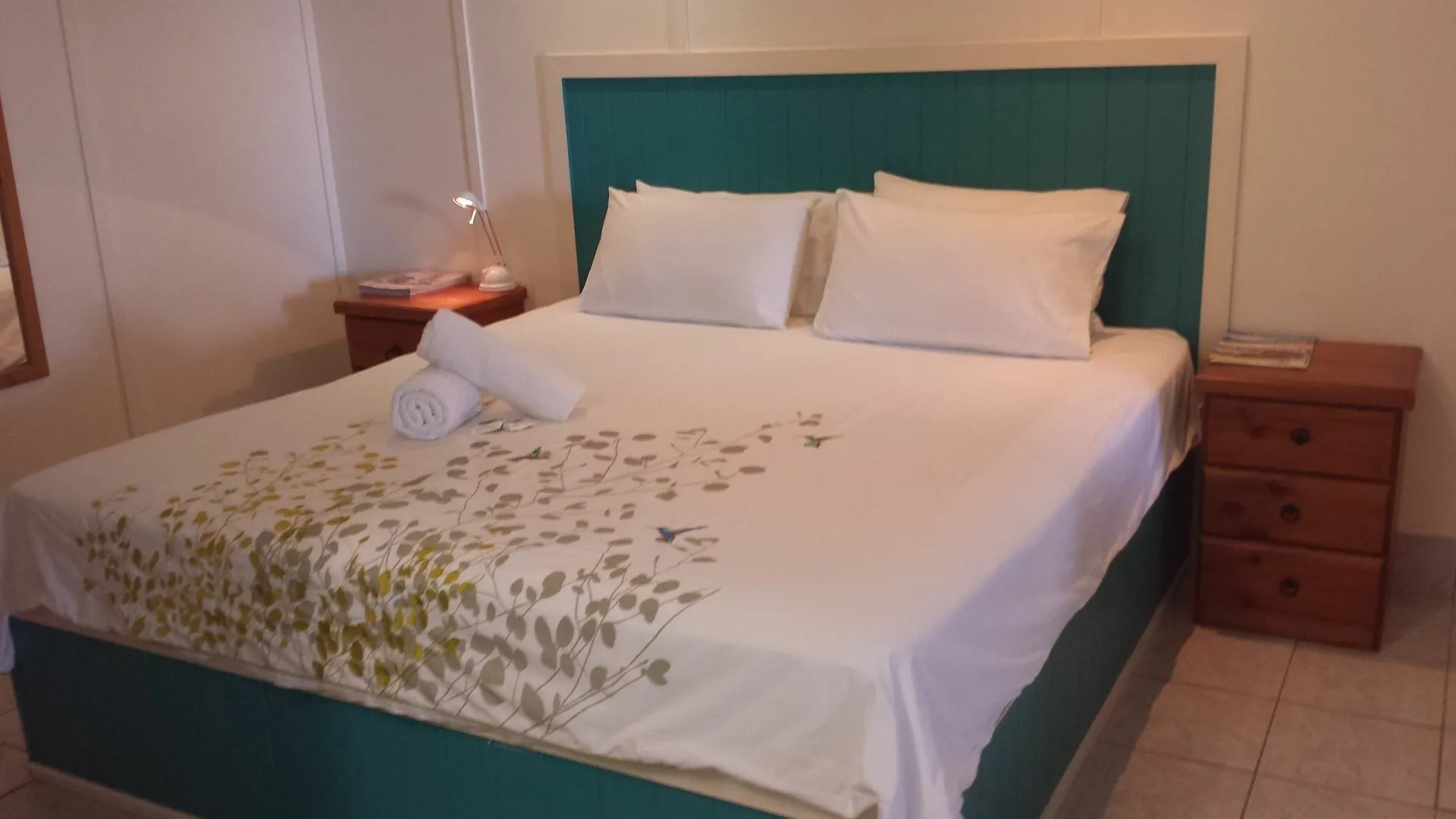 Arcadia Beach Guest House And Car Hire